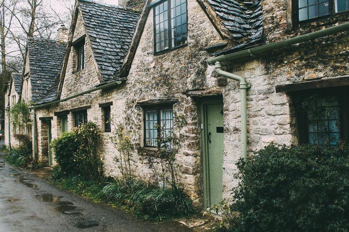 An old stone terrace country house | Simon Long Removals Gloucester